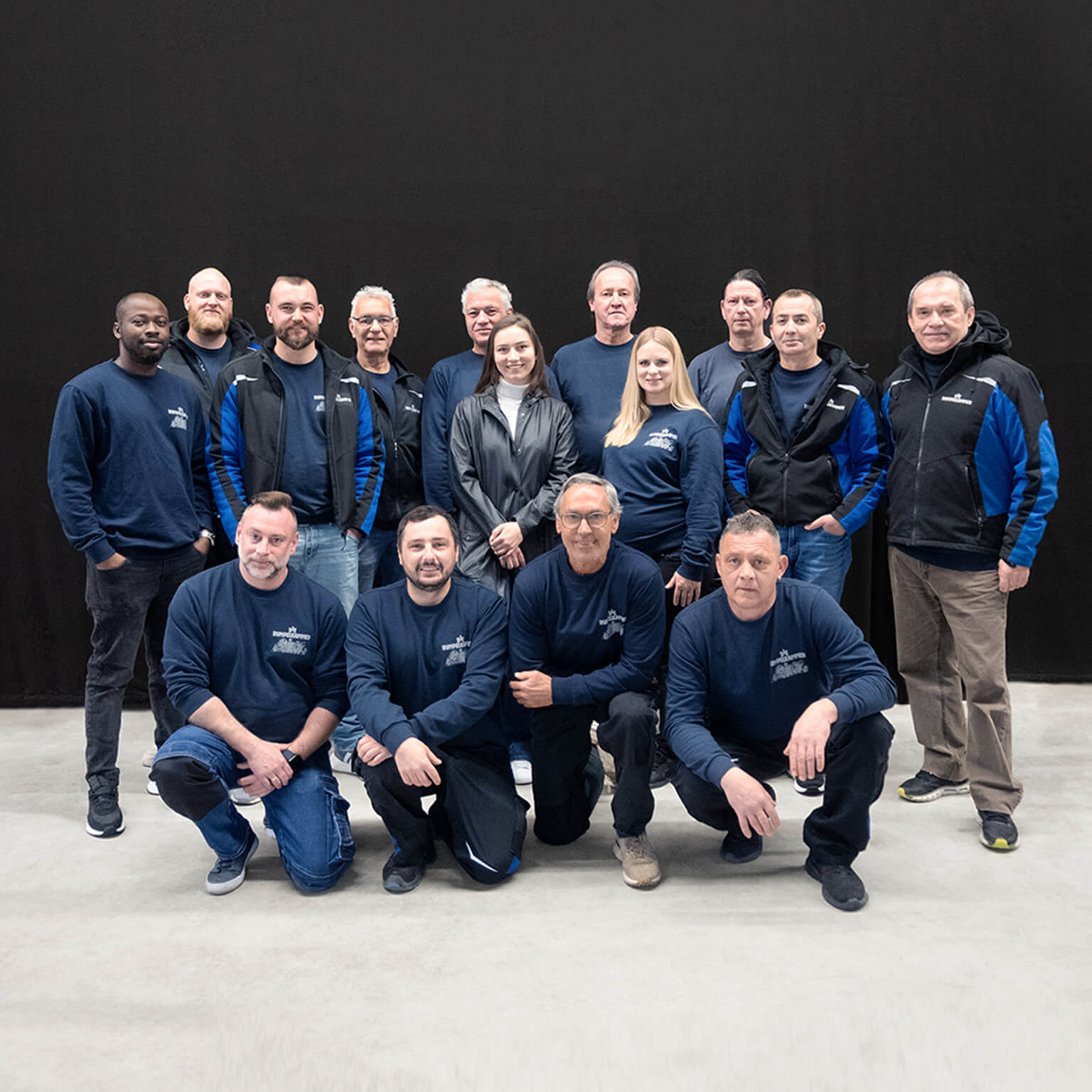 Rumpelkammer_Team_schwarz_1536x1536